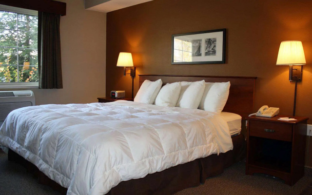 AmericInn by Wyndham Charlevoix