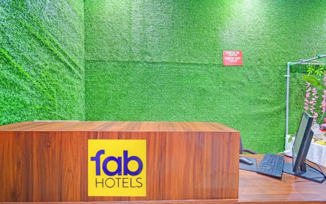 Fabhotel Cube