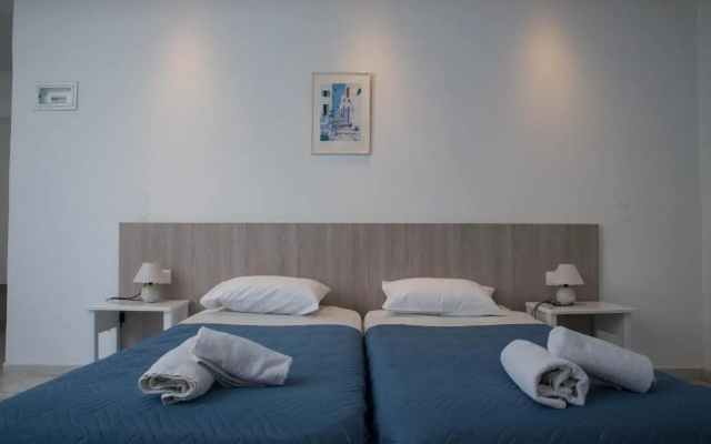 Marina Hotel