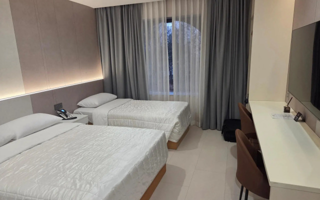 Hotel Lake