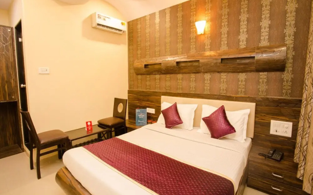 OYO 8759 Hotel Adore Palace