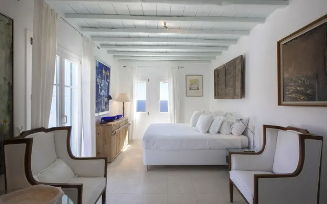 Villa Aerie - Sweeping Sea Views, Eclectic Style by Villarentalsgr