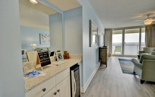 Majestic Beach 2-1501