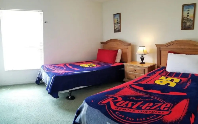 LKB4705AW Lake Berkley - Four Bedroom Home