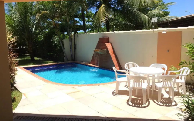 Casa frente praia na av beira mar com piscina
