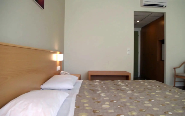 Niriides Hotel