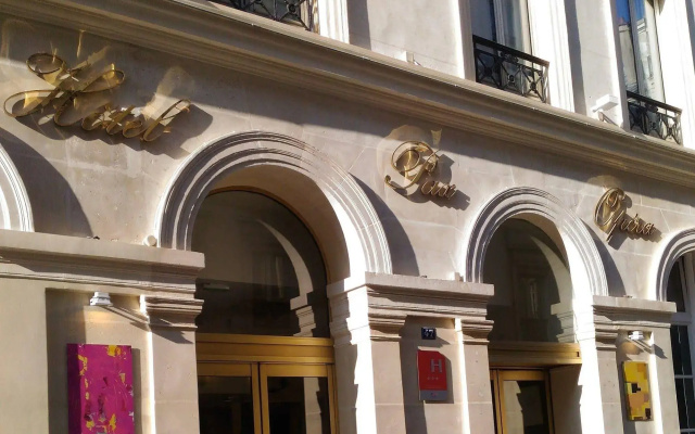 Отель Pax Opera