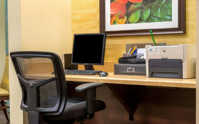 Days Inn and Suites Scottsdale