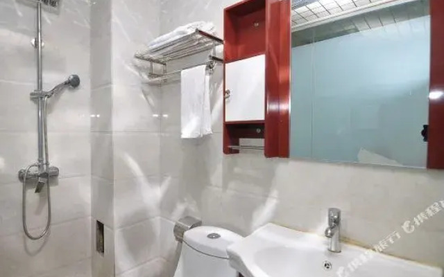 Longmen Hostel