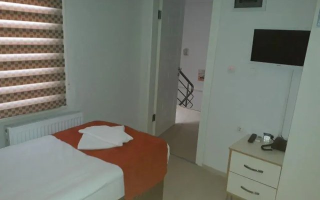 Ador Troia Hotel