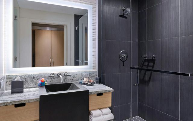 Art Ovation Hotel, Autograph Collection