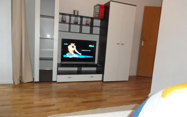 Apartments Anica 2