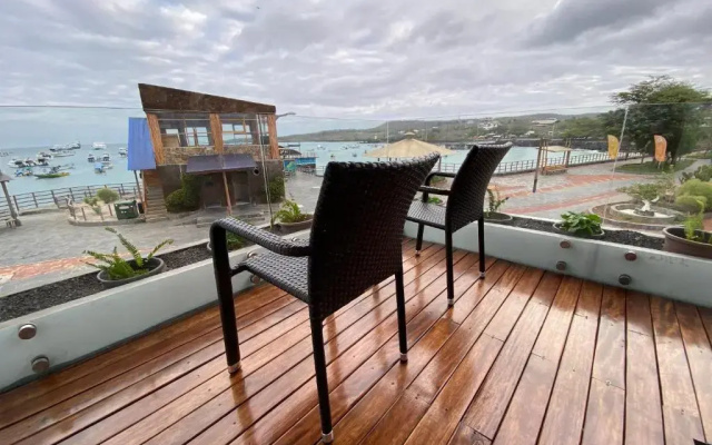 Galapagos Sunset Hotel