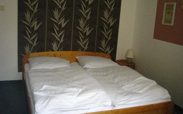 Ritchies Hostel & Hotel