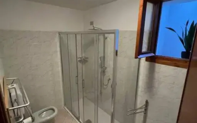 Entire home/flat 5min from Lake Garda