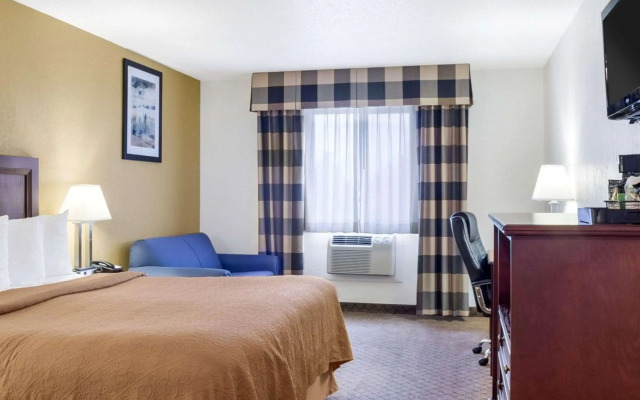 Quality Inn Oacoma - Chamberlain