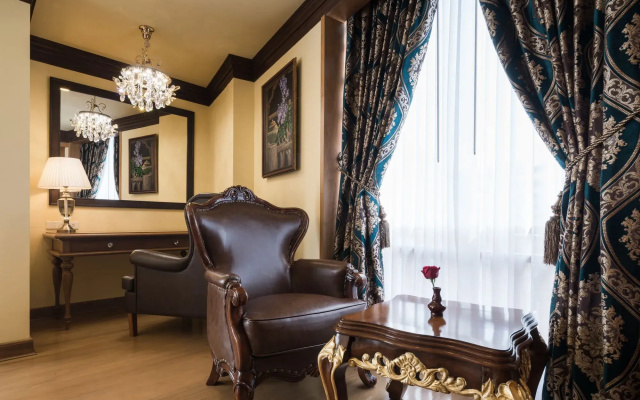 Peak Nimman Prestige Hotel