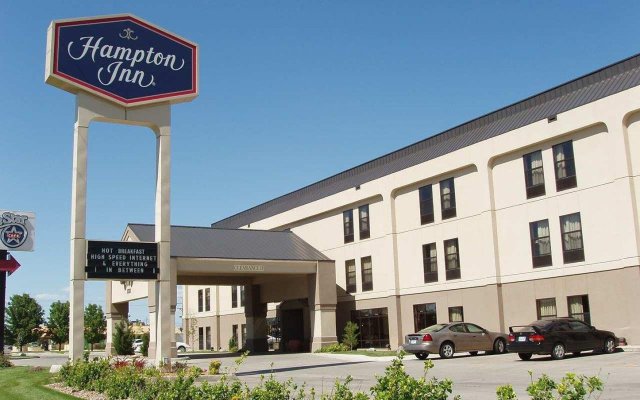 Hampton Inn Hutchinson in Hutchinson, United States of America from 192$, photos, reviews - zenhotels.com hotel front