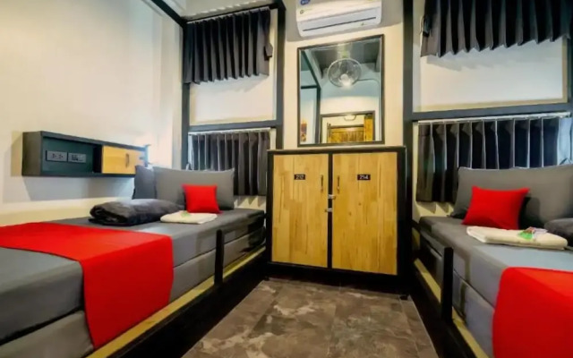 Episode 11 Hostel Sukhumvit
