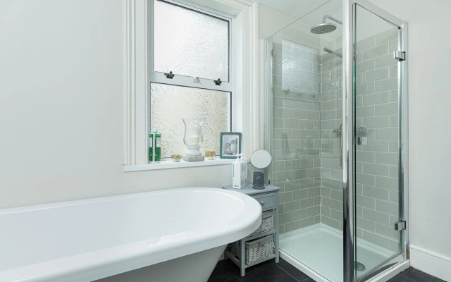 Price & Weeks - Jewel of Bath