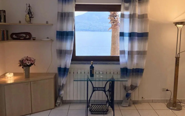 Diana Villa With Garden and Lake View in Oggebbio