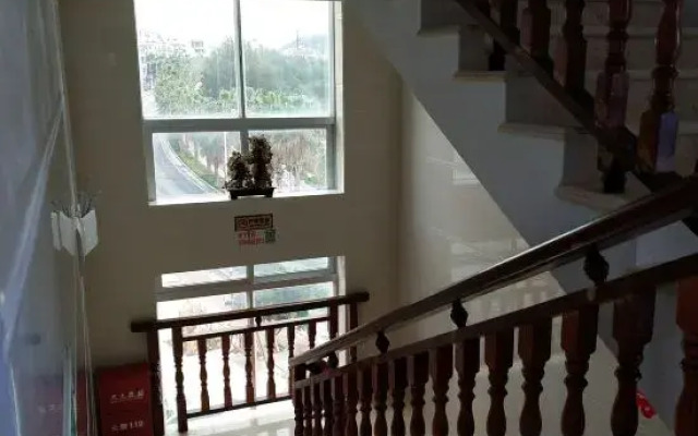Meizhou Island Yuehai Building Seaview Homestay (Lianchi'ao Beach Branch)