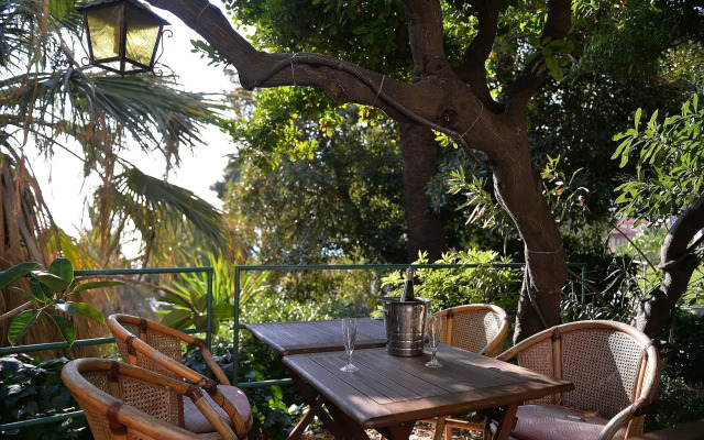 Hotel Petit Royal