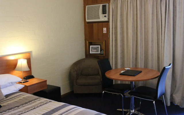 Westwood Motor Inn
