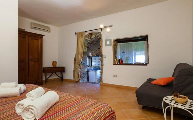 Romantic Stay Near Velia