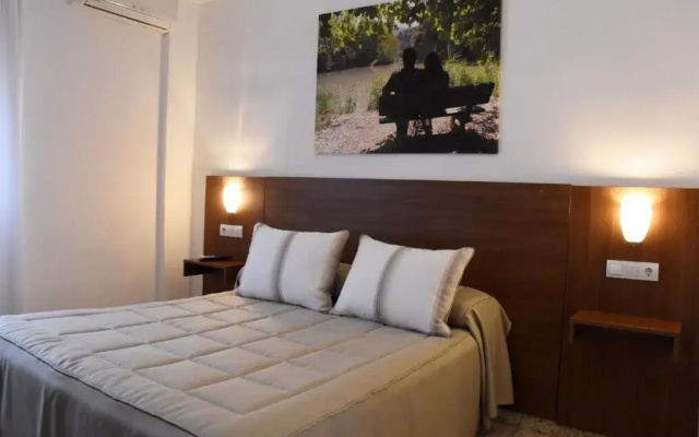 Hostal restaurante el cruce