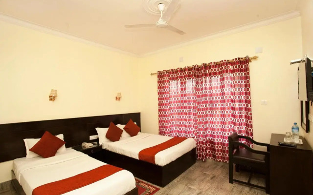 Hotel The Holy Birth By OYO Rooms