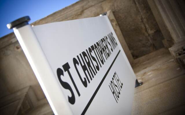 Отель St Christopher's Inn Барселона вид на фасад