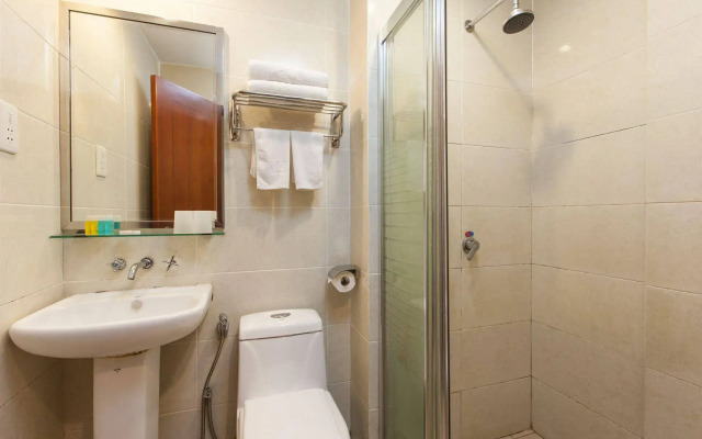 OYO 597 Winner Hotel