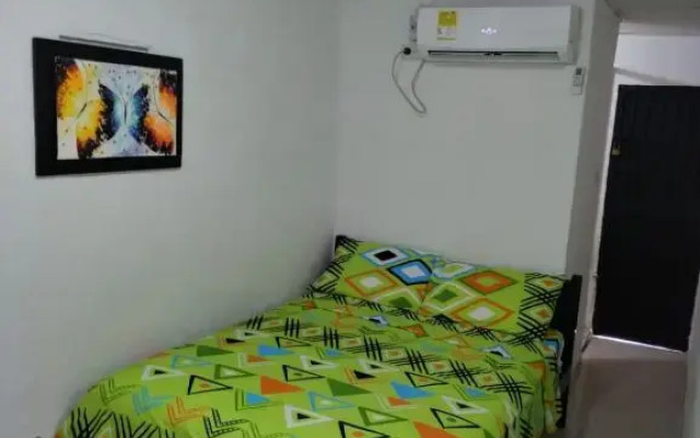 Alojamiento Turístico MARY cerca CC Mayales