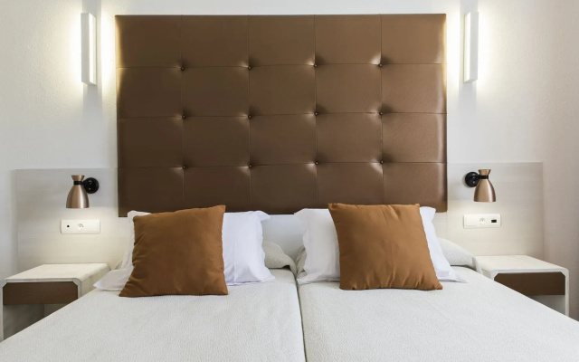 Apartamentos Typic Oasis Sa Tanca