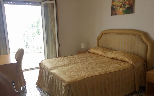 Hotel Le Rocce Аджерола комната для гостей