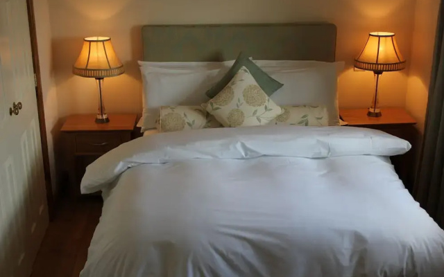 The Bell Country Inn