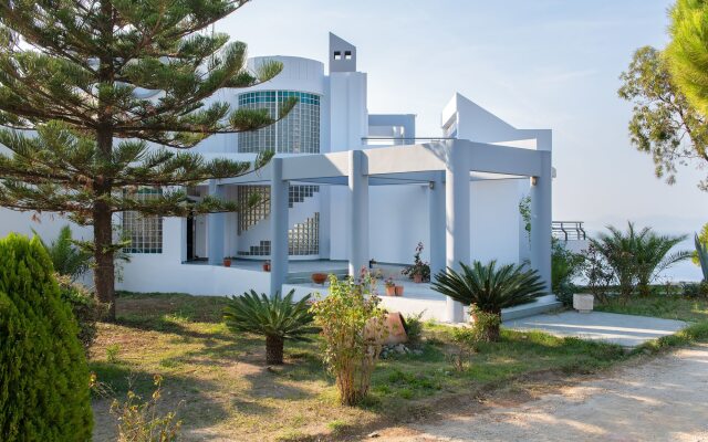 Отель Monte Smith Luxury Villa вид на фасад