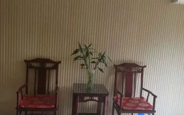 Hefeng Hanglong Hotel