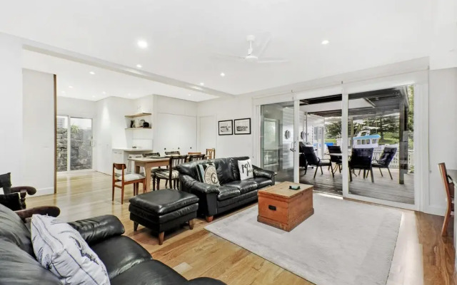 Boathouse Apartment