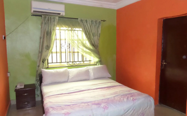 Hardrock Hotel and Suites Ltd