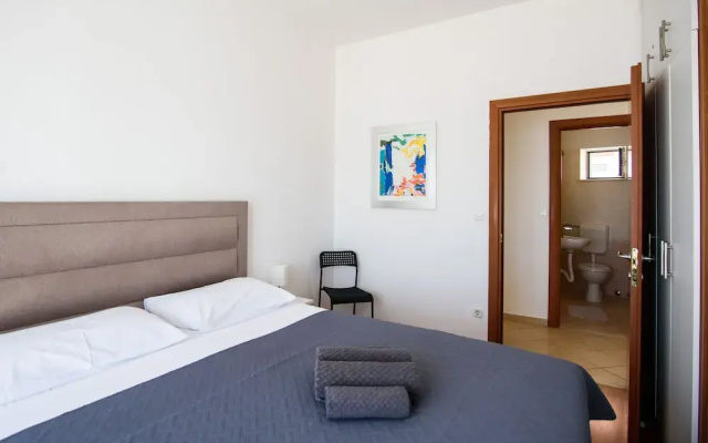 Zenith Apartment by DuHomes