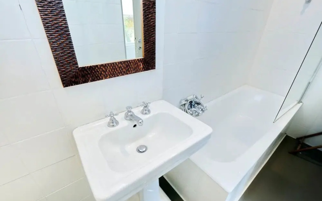 Spanish Steps Lovely Apartment