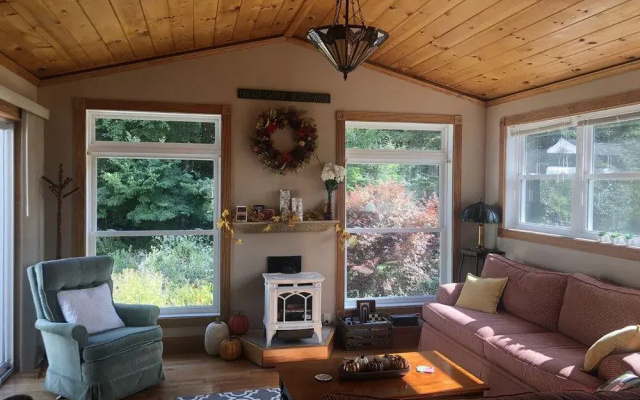 Launchpoint Lodge