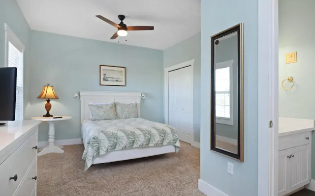 Sea Breeze Manor