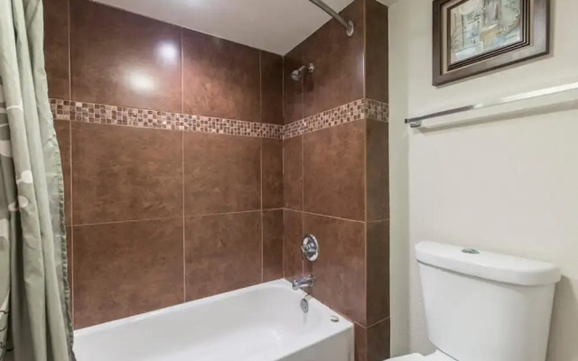 Saida Royale Condominium 9115