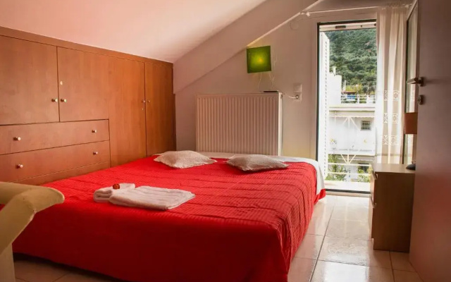 Cozy Maisonette