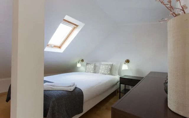 Liberty Penthouse Three-Bedroom Apartment - by LU Holidays