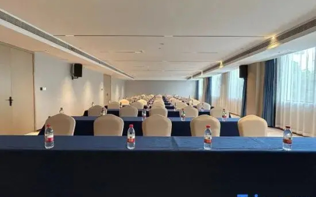 Elong Hotel (Jixi Museum)
