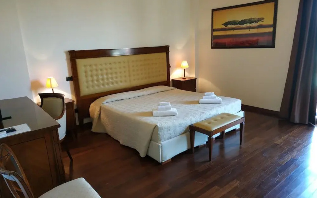 Best Western Riviera By Happyculture